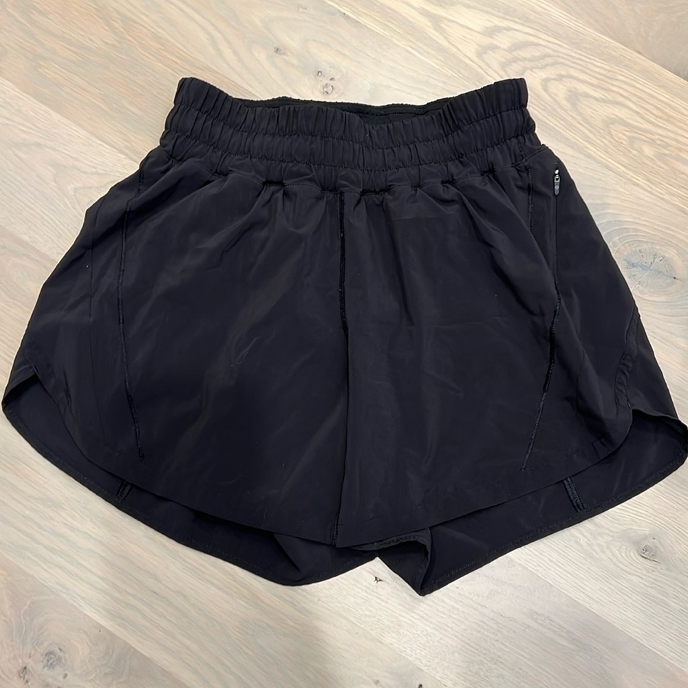 Lululemon hotty hot high rise shorts